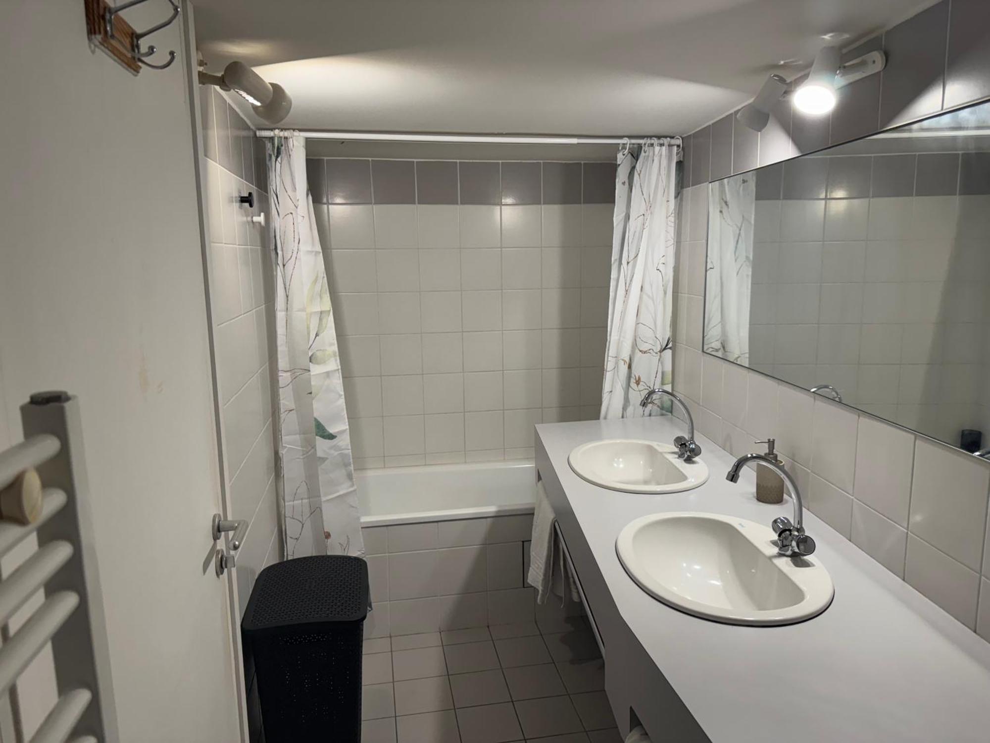 Balzac Hotel Restaurant Фужер Экстерьер фото
